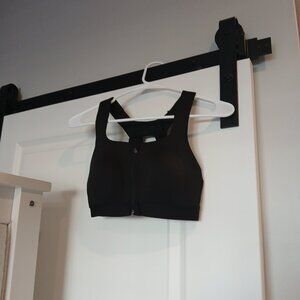 NWT WOMEN'S 34B ZIP BLACK ALL IN MOTION ADJUSTABLE STRAPS SPORTSBRA!!!